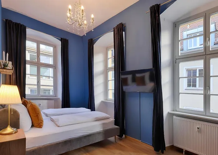 Homie Stay Am Marktplatz - Wohnen Im Historischen Balthasar-Neumann-Apartment